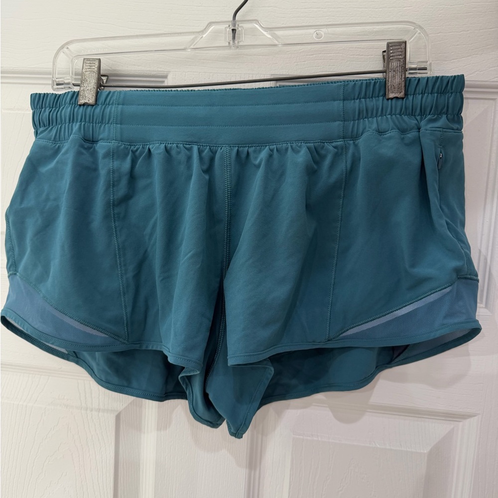 LULULEMON teal hotty hot shorts (low rise 2.5 inch)